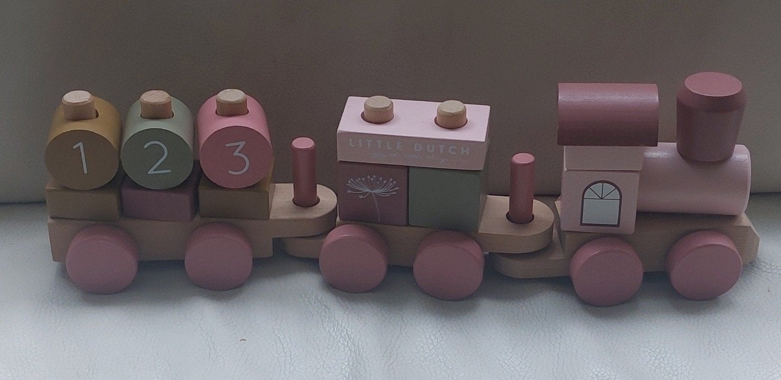 Little Dutch Houten Trein met Stapelblokken - Roze, Kinderen en Baby's, Speelgoed | Houten speelgoed, Ophalen of Verzenden, Zo goed als nieuw