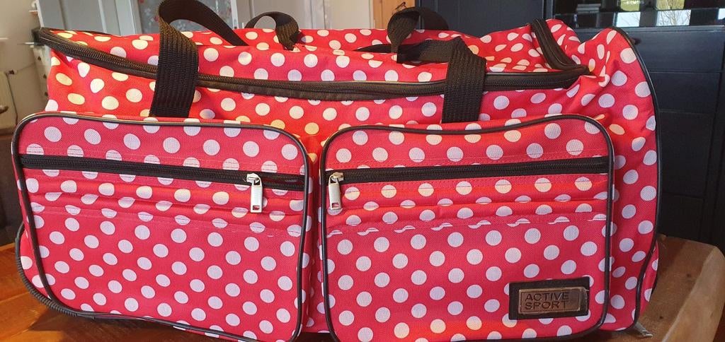 Reistas op wielen. Polkadot, Ophalen of Verzenden, Zo goed als nieuw, Rood, 30 cm of meer