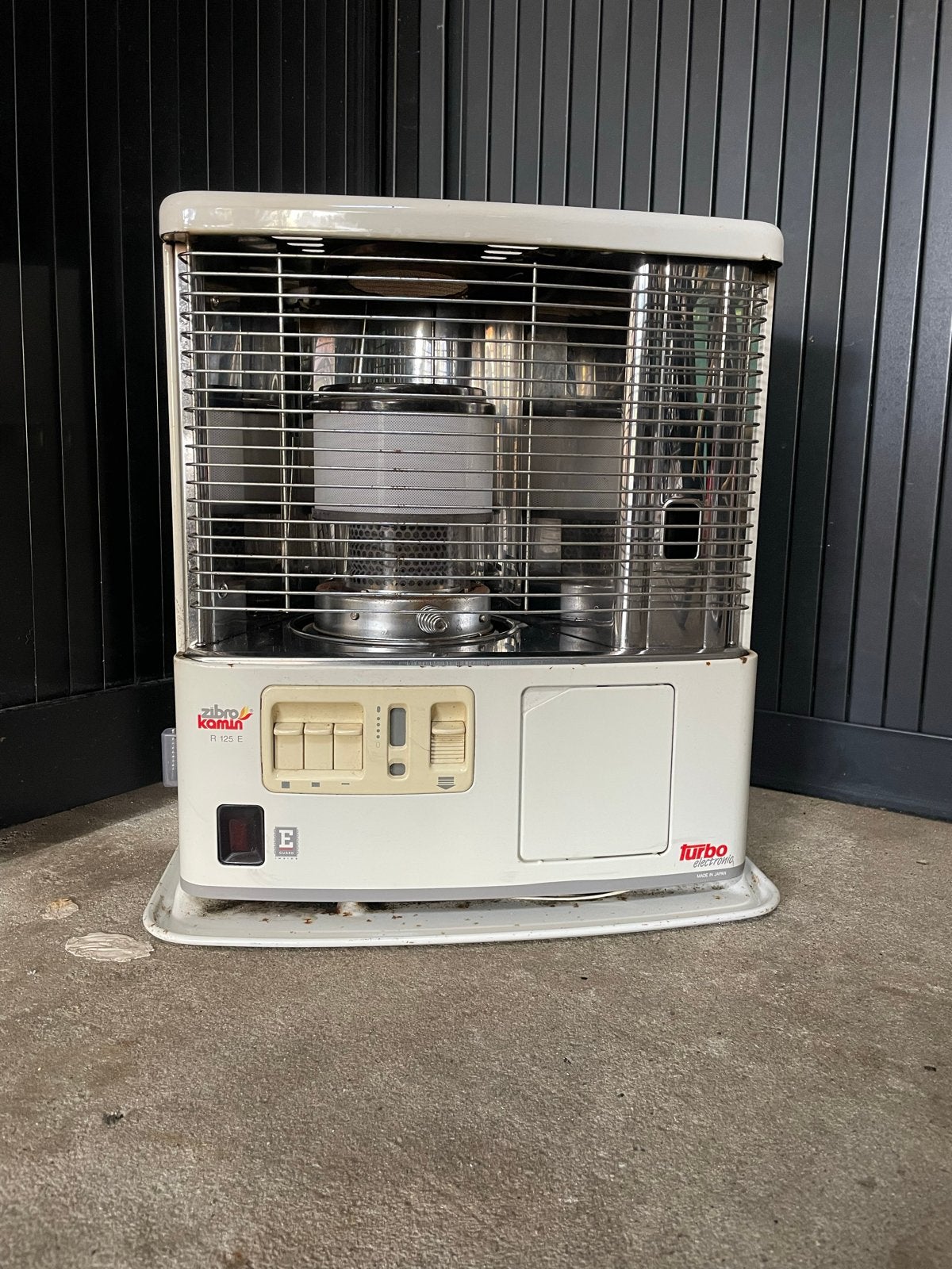 Zibro Kamin R 125 E Petroleumkachel, Huis en Inrichting, Kachels, Ophalen, Gebruikt, Overige brandstoffen, Petroleumkachel