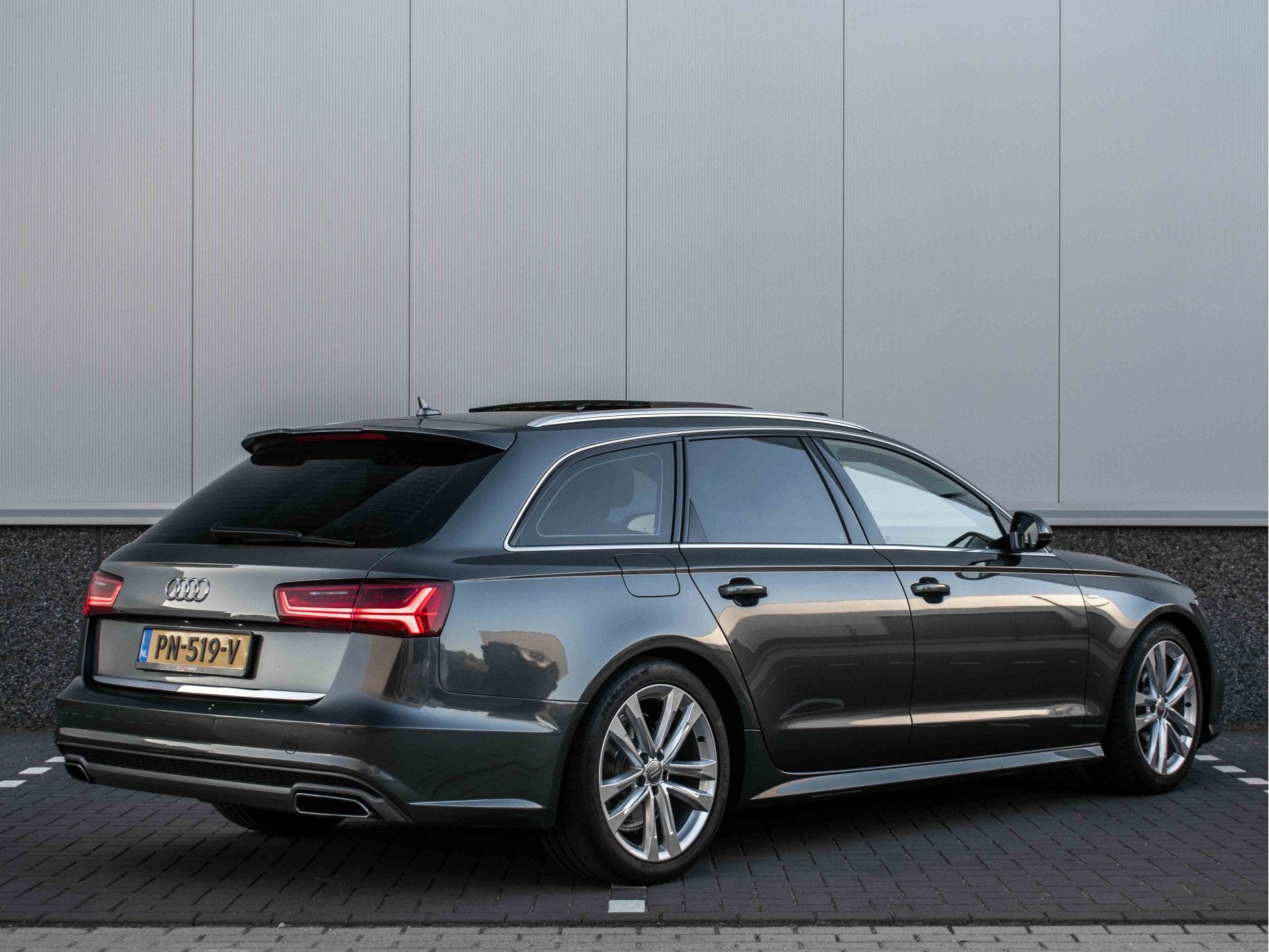 Audi A6 Avant 1.8 TFSI | S line | Pano | Climate control | N, Auto's, Leder en Stof, Origineel Nederlands, 93 €/maand, 750 kg