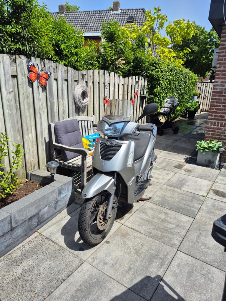 Kymco People s 2010, Fietsen en Brommers, Scooters | Kymco, Ophalen, Gebruikt, Maximaal 45 km/u, 49 cc