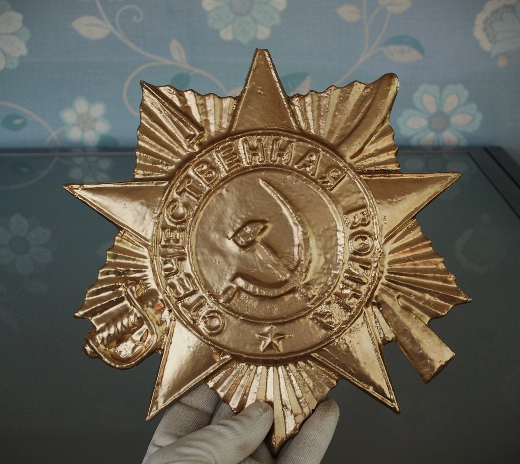 Wandplaat Patriottische Oorlog Medaille Onderscheiding WW2, Ophalen of Verzenden