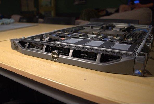 Dell Poweredge r610 1U rack server, Computers en Software, Servers, Ophalen, Gebruikt, 2 tot 3 Ghz, 32 GB