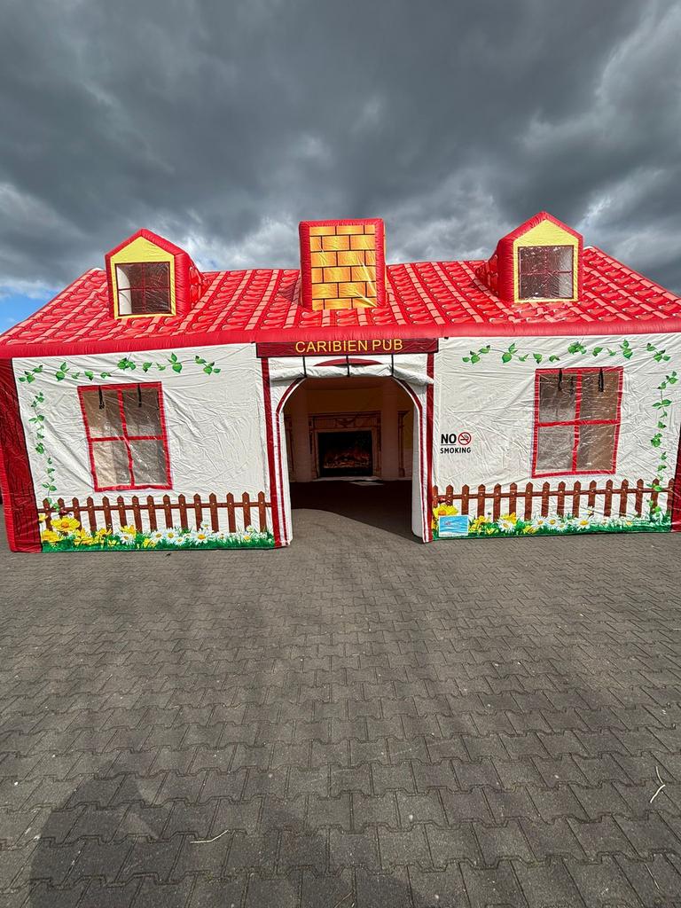 Opblaasbare pub Carbien te huur. 10x5, Hobby en Vrije tijd, Ophalen of Verzenden, Zo goed als nieuw, Verjaardag