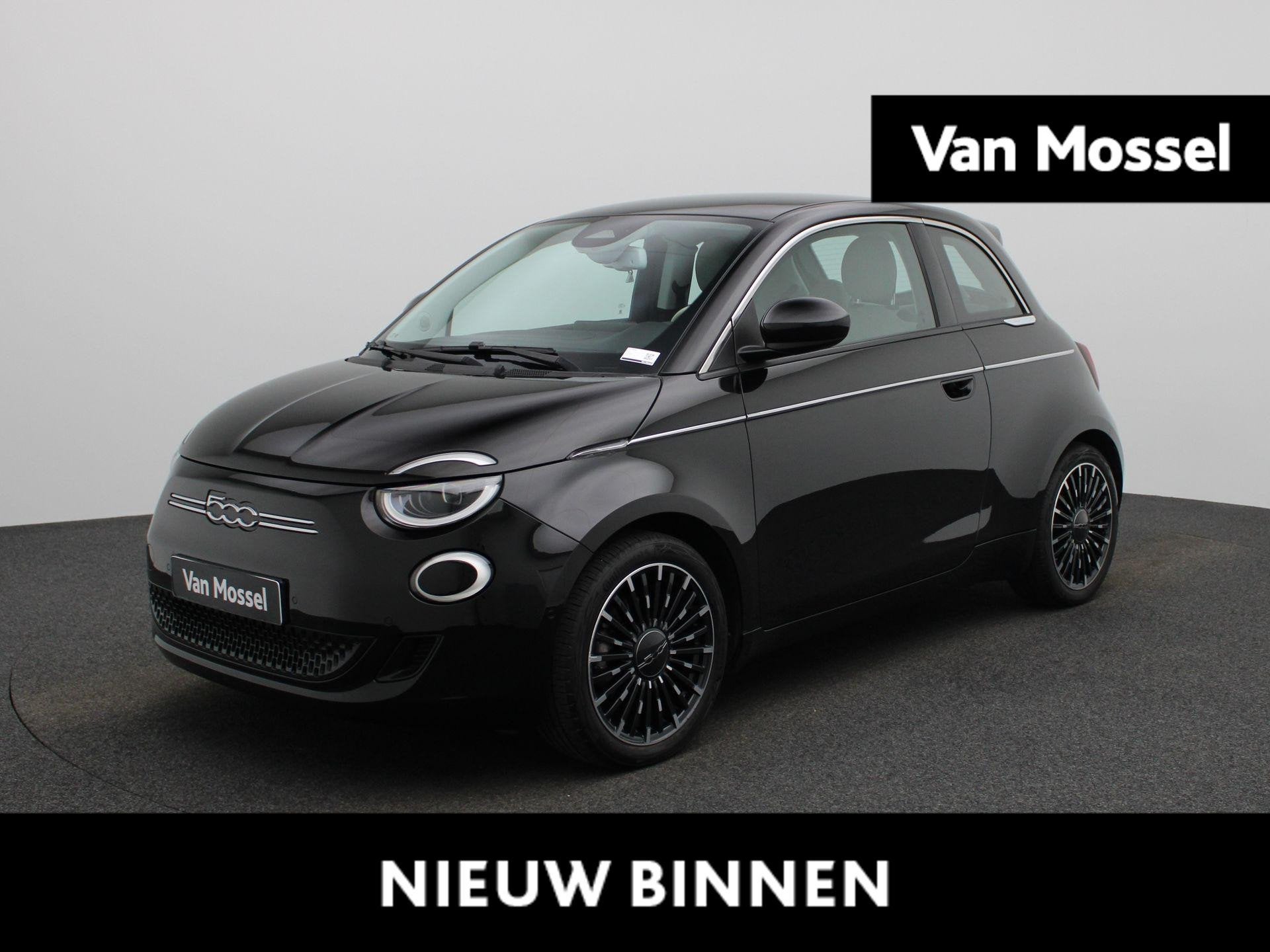 Fiat 500 3+1 La Prima by Bocelli 42 kWh | Apple Carplay / An, 12 maanden, 1300 kg, Gebruikt, 118 pk