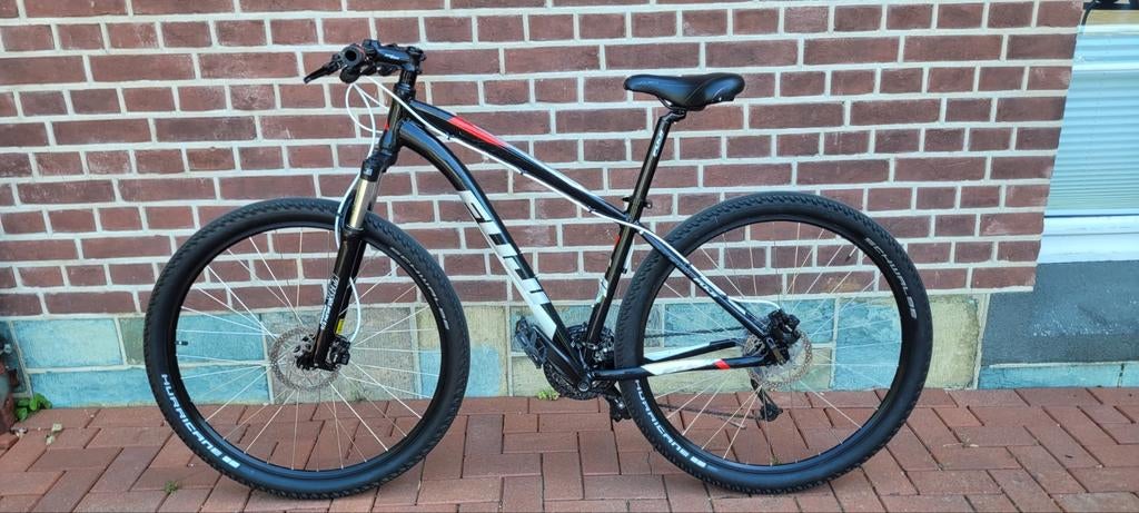 Mountainbike FUJI NEVADA 29 inch 2.0   - Zo goed als nieuw, Fietsen en Brommers, Fietsen | Mountainbikes en ATB, Overige merken