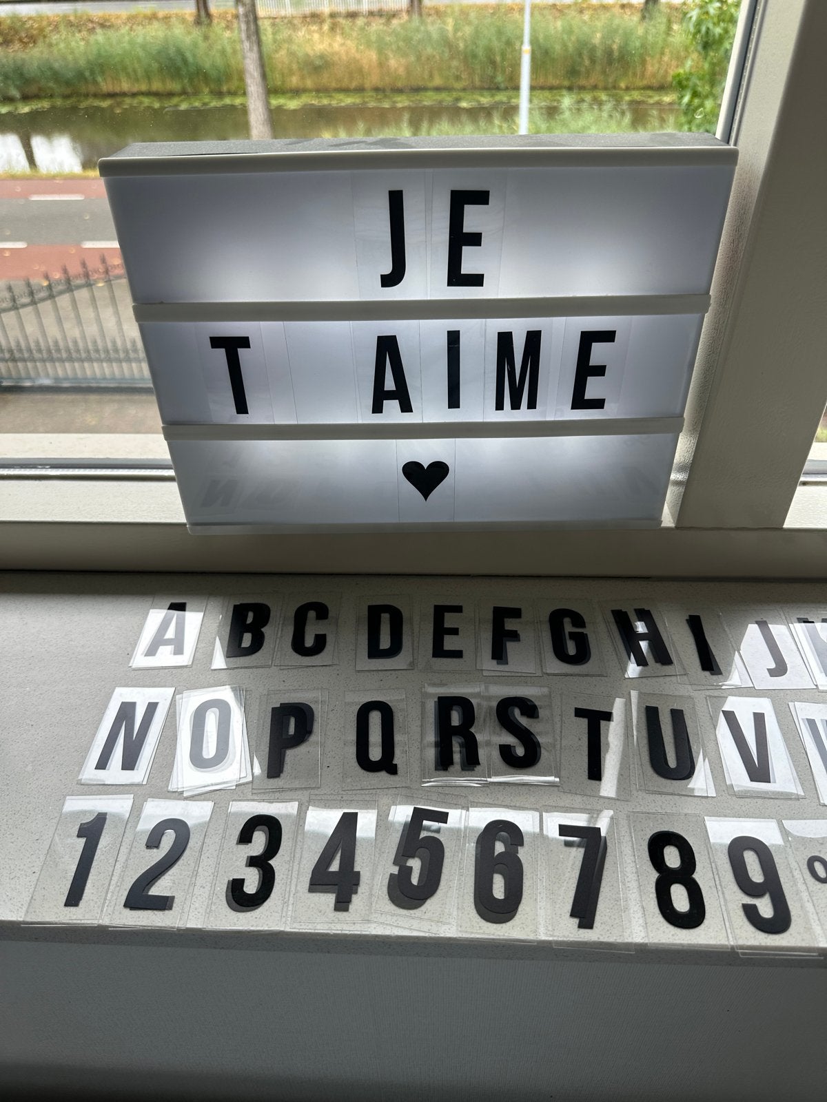 Lichtbak met letters en cijfers, Kunststof, Ophalen of Verzenden, Zo goed als nieuw, Modern