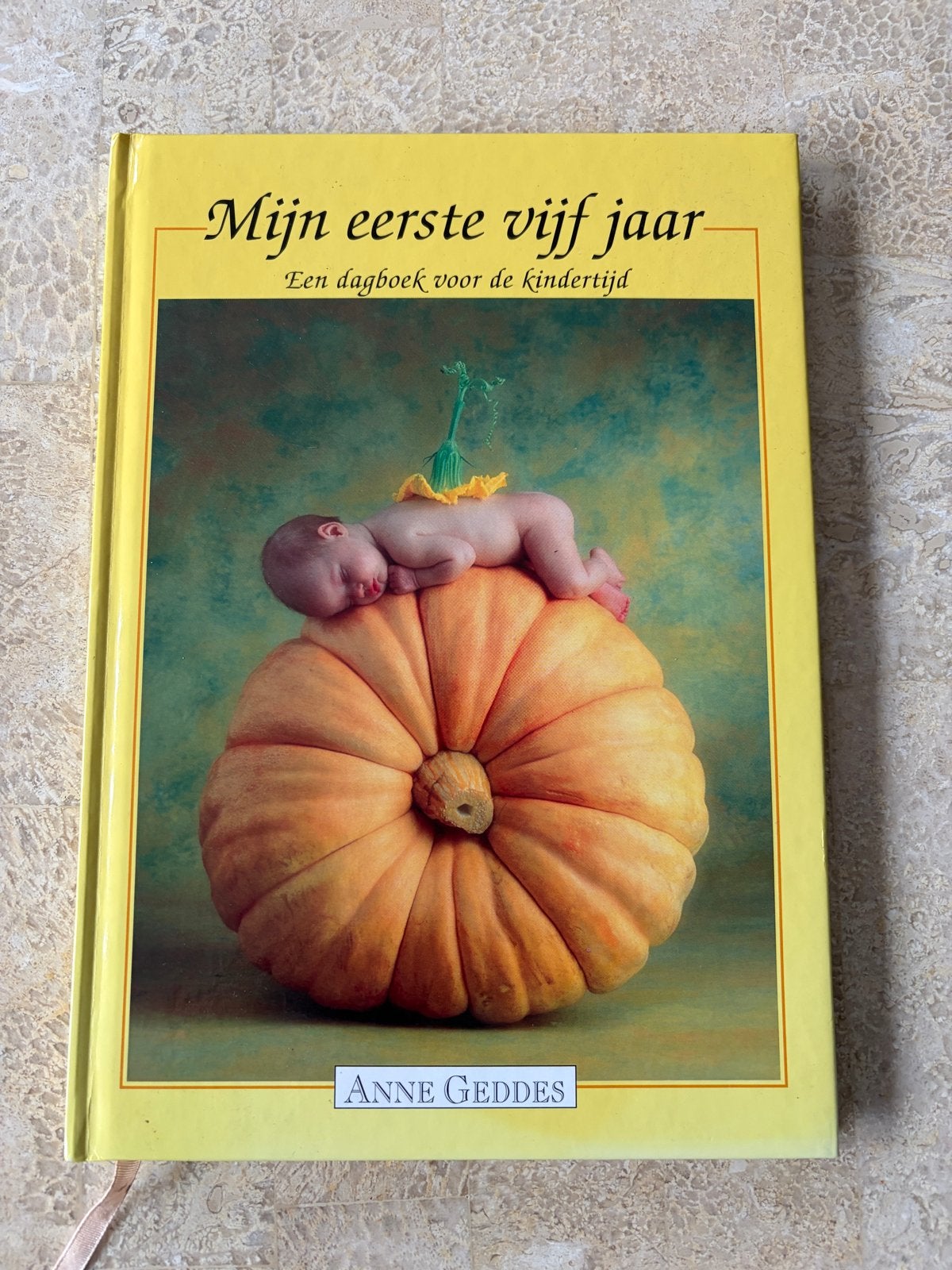 Mijn eerste vijf jaar - Anne Geddes dagboek, Ophalen of Verzenden, Zo goed als nieuw, Opvoeding tot 6 jaar