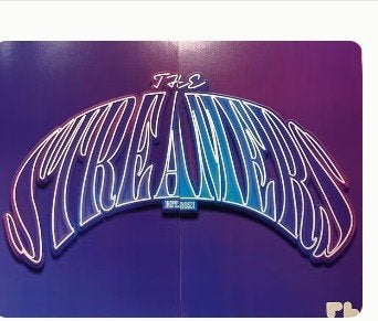 2 TICKETS THE STREAMERS  ZONDAG 20 september 13:30GEVRAAGD, Twee personen, September