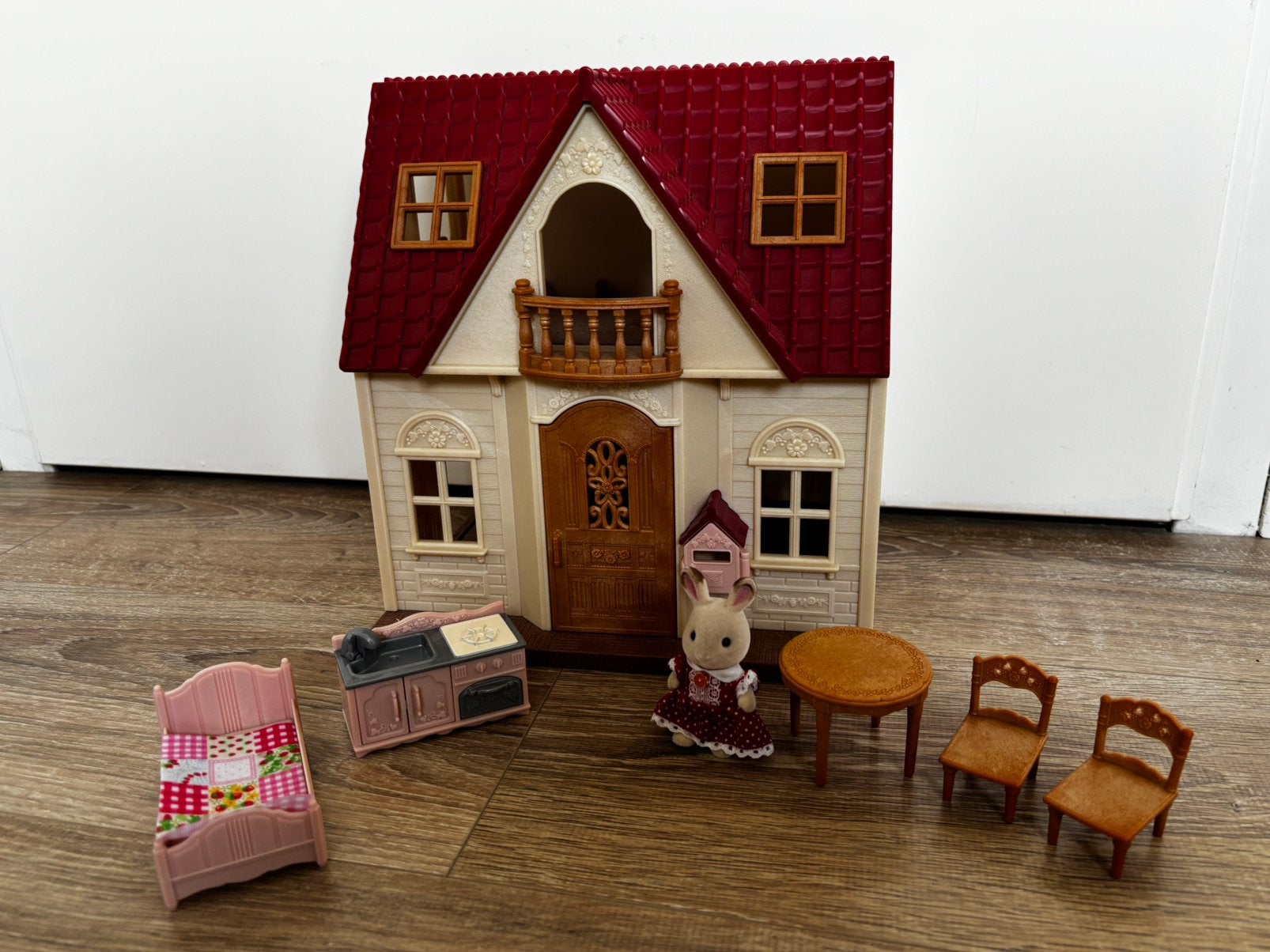 Sylvanian families huis met accesiores, Kinderen en Baby's, Ophalen of Verzenden, Zo goed als nieuw, Poppenhuis