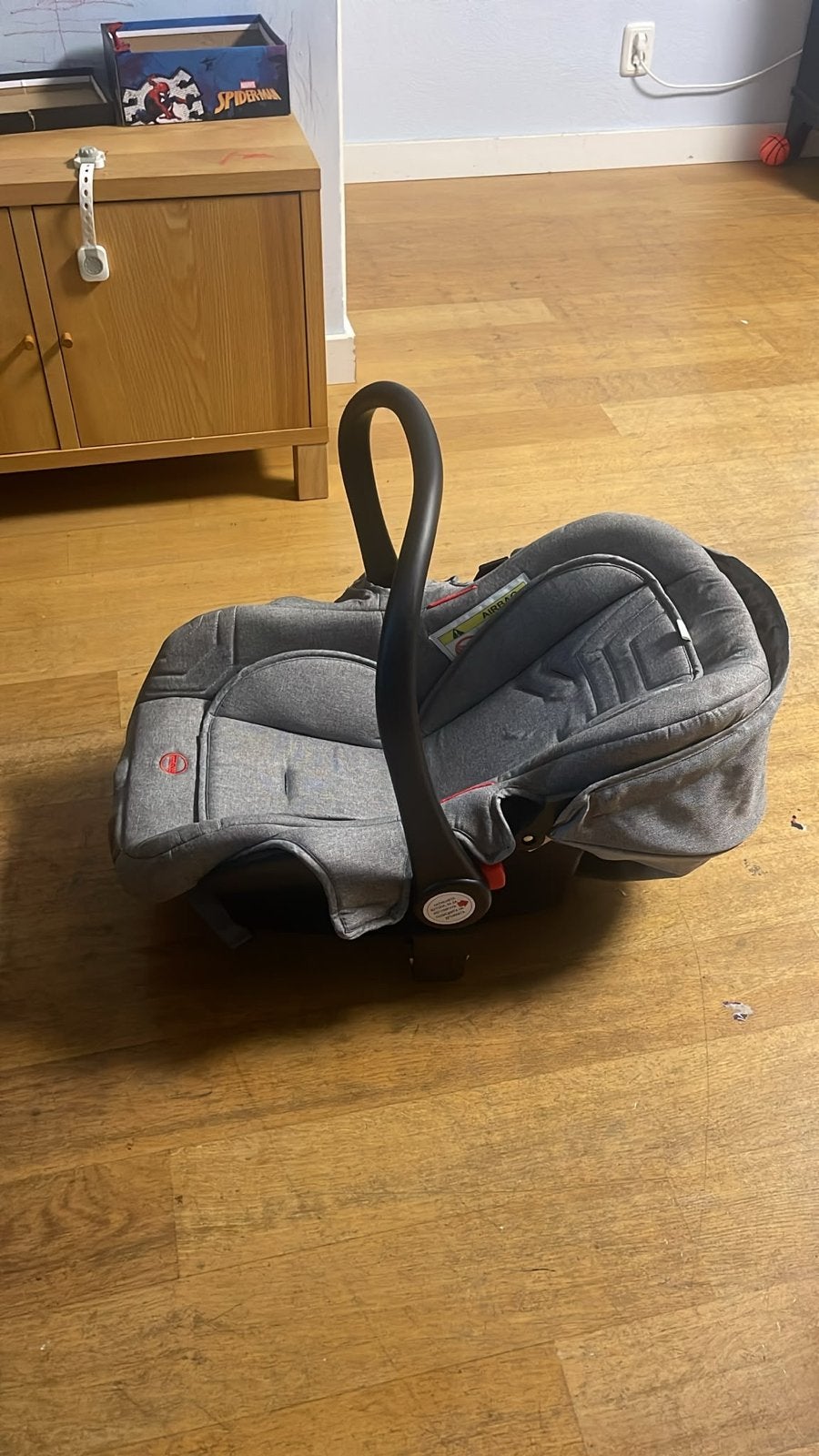 Complete Combiwagen met Autostoeltje - Zo goed als nieuw