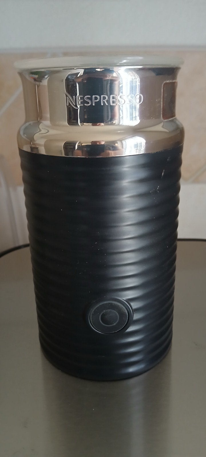 Nespresso Melkopschuimer - enkelt de bovenste gedeelte, Witgoed en Apparatuur, Ophalen, Nieuw, Elektrische melkopschuimer