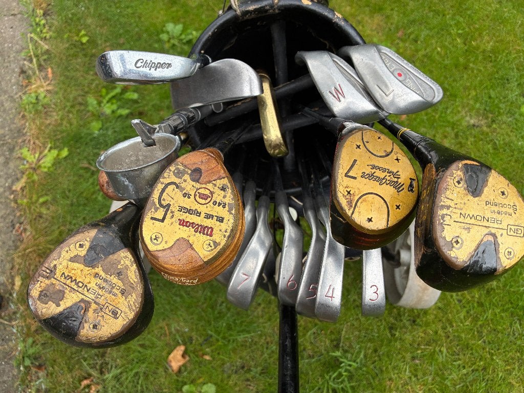 Foto 5 van antieke golfclubs