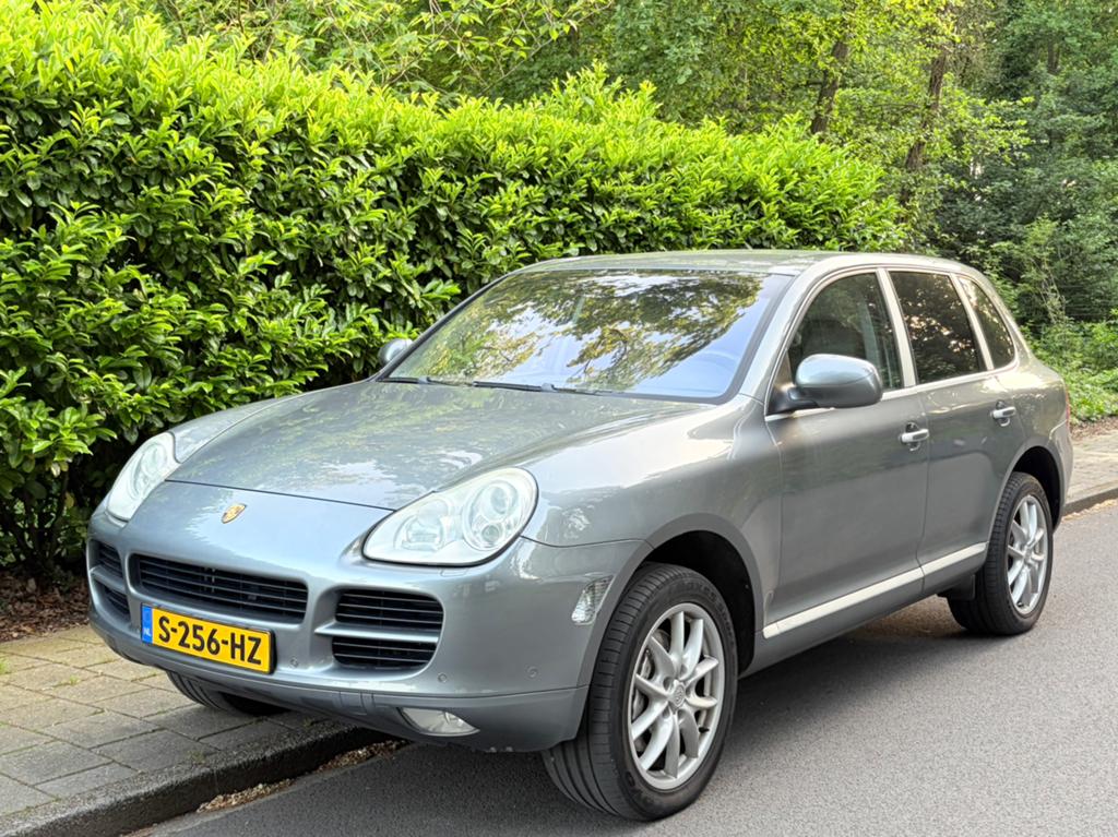 Porsche 2005 Grijs, Auto's, Porsche, Bedrijf, Cayenne, Benzine, Stationwagon, Geïmporteerd, Zilver of Grijs, Ophalen