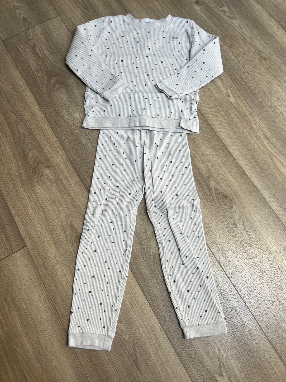 Feetje pyjama maat 128, Ophalen of Verzenden, Zo goed als nieuw, Jongen of Meisje, Nacht- of Onderkleding