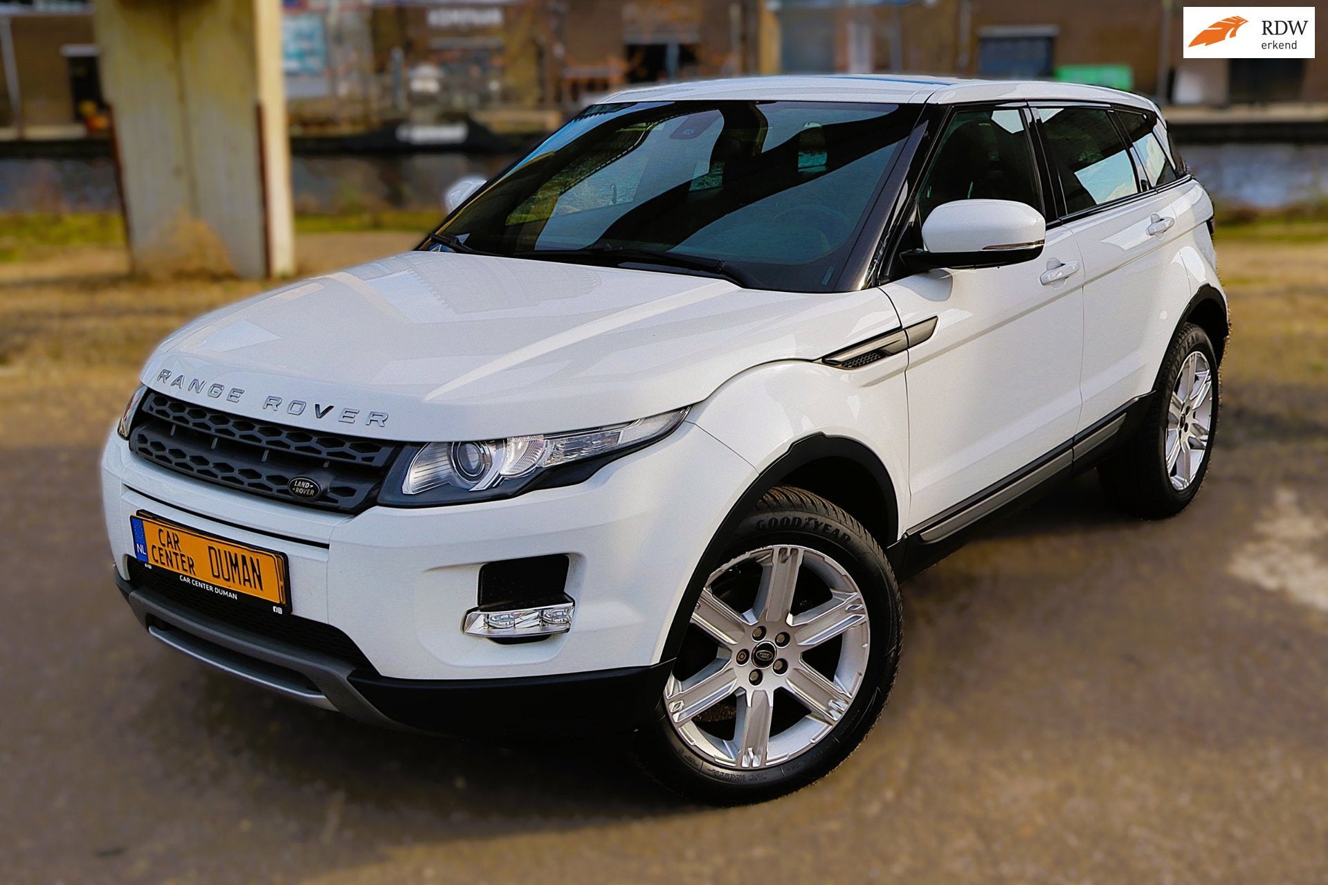 Land Rover Range Rover Evoque 2.2 eD4 2WD Pure NAP Pano Leer, Auto's, Voorwielaandrijving, Euro 5, Gebruikt, Zwart