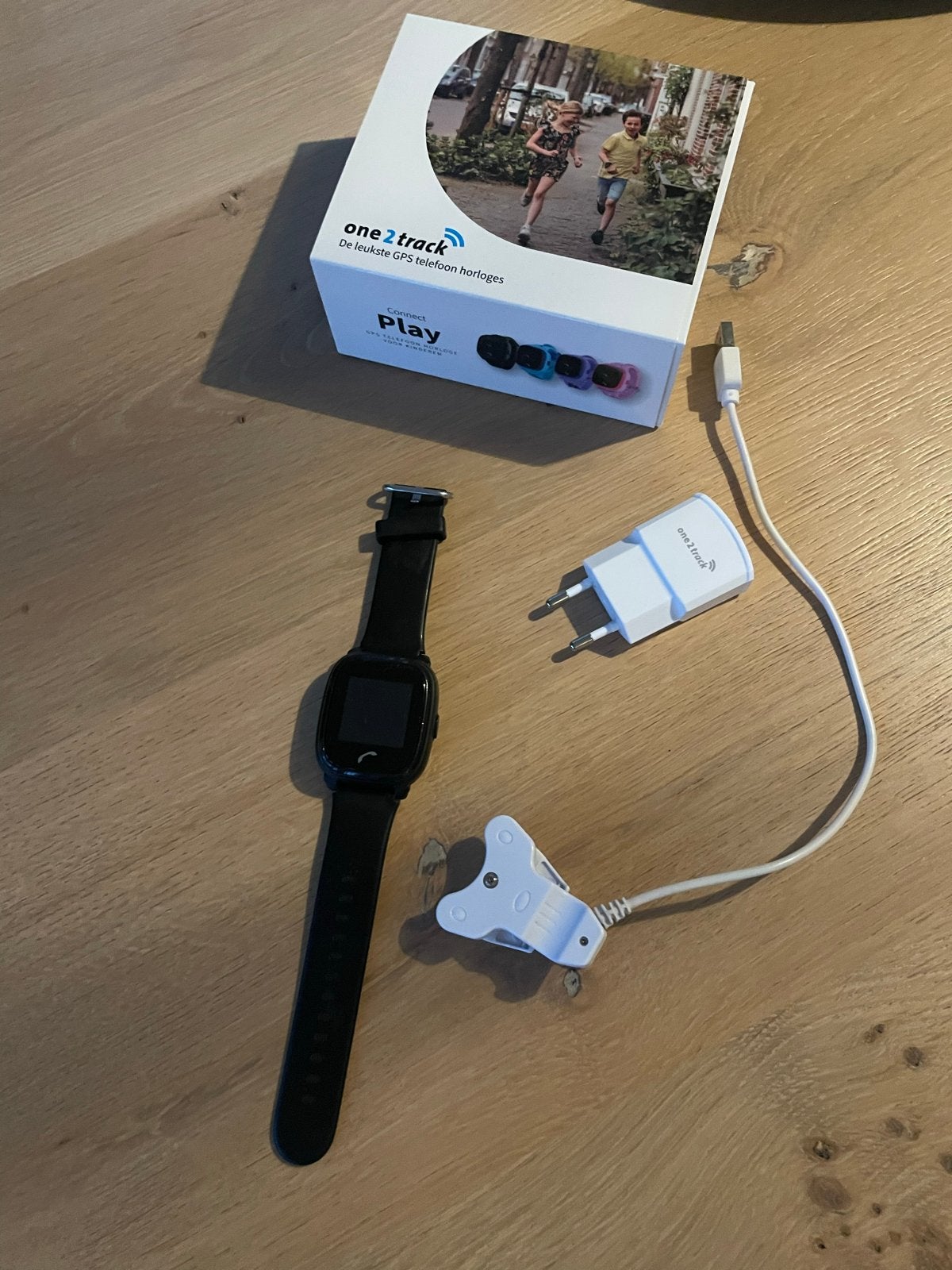 One2Track Connect Play GPS telefoon horloge Zwart, Zwart, Ophalen of Verzenden, Zo goed als nieuw, GPS