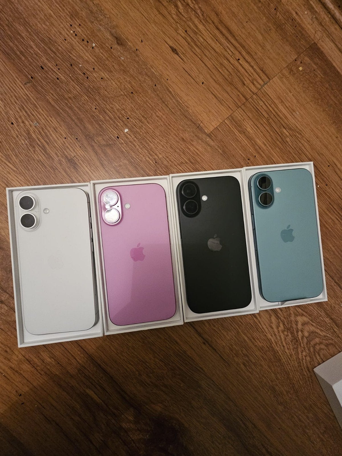 IPhone 16 4 kleuren inruil mogelijk, 128 GB, Wit, Nieuw, IPhone 16