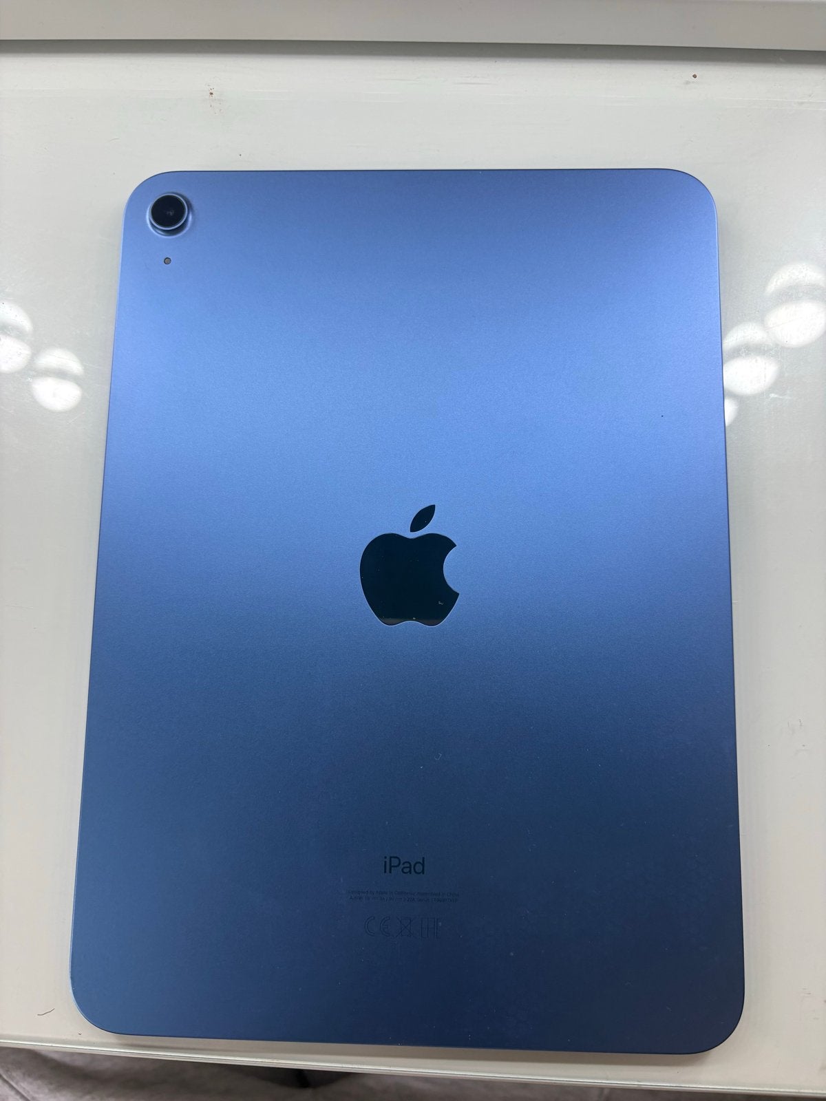 Apple iPad (10e generatie) 64 GB Wi-Fi Blauw, Computers en Software, Apple iPads, 10 inch, Ophalen of Verzenden, Zo goed als nieuw