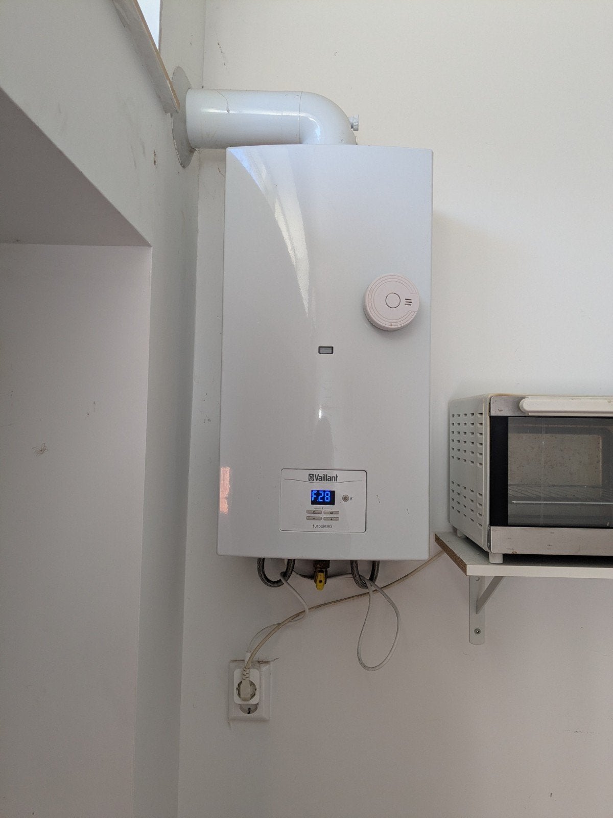 Vaillant turboMAG Geiser, Doe-het-zelf en Verbouw, Geisers en Boilers, Ophalen, Aardgas, Geiser, Minder dan 3 jaar oud