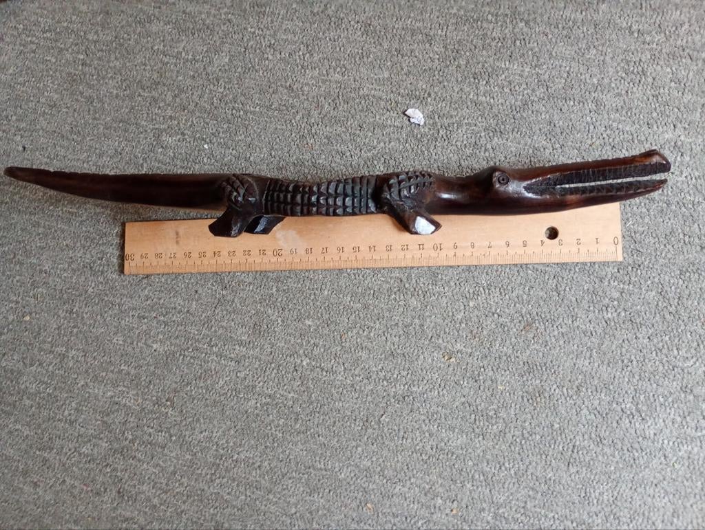 Vintage houtsnijwerk beeld krokodil, Antiek en Kunst, Ophalen