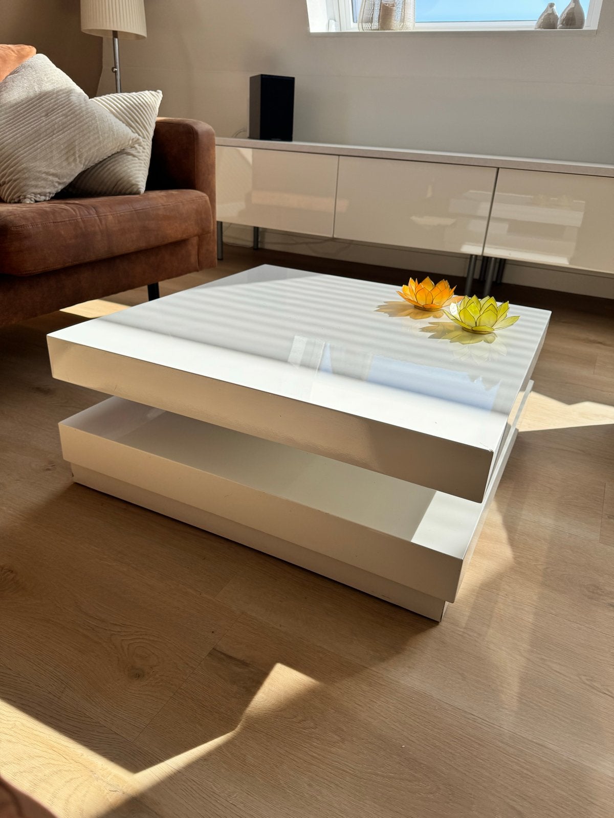 Hoogglans witte salontafel 75x75x30, Huis en Inrichting, Ophalen, Overige materialen, Gebruikt, Vierkant