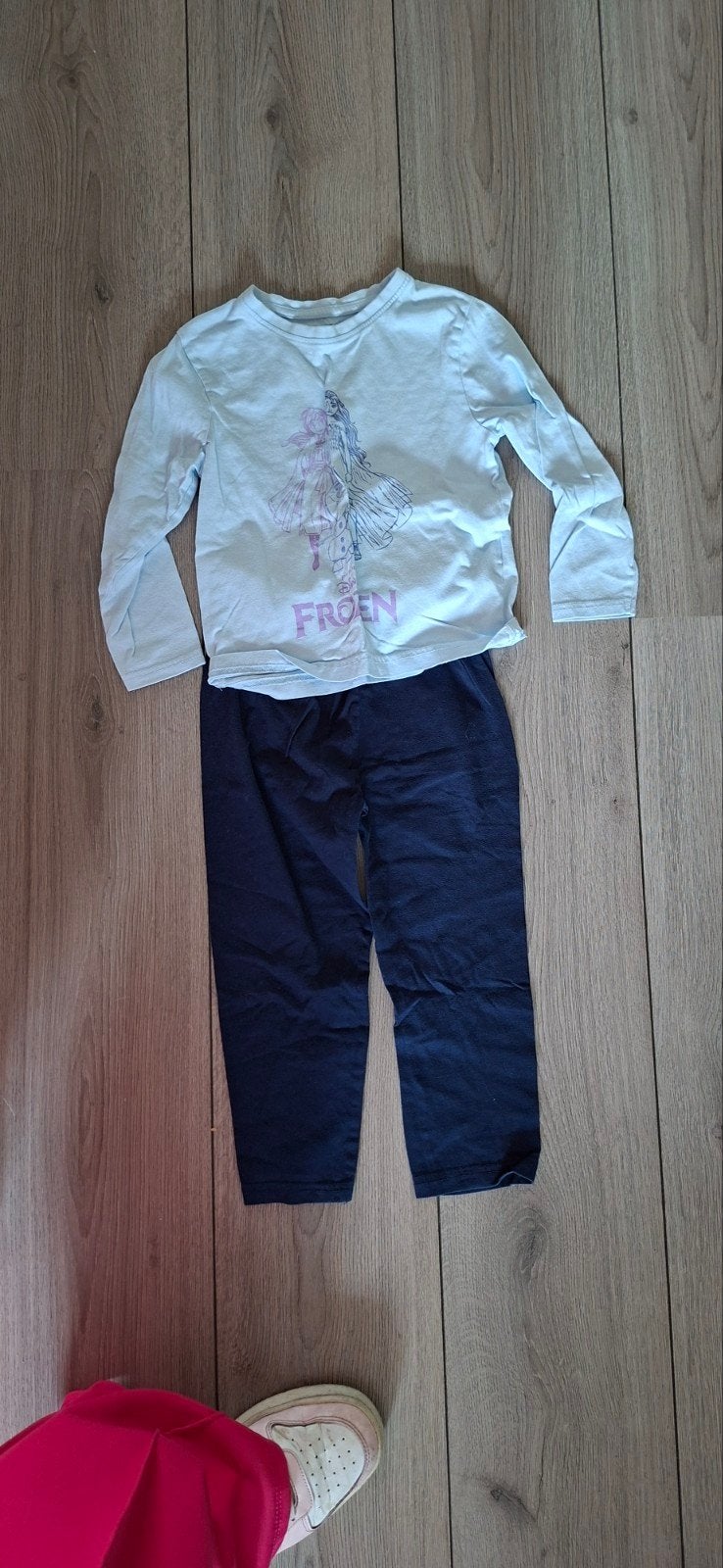 Frozen pyjama set - Elsa & Anna - Maat 104, Nacht- of Onderkleding, Disney Frozen, Meisje, Ophalen of Verzenden