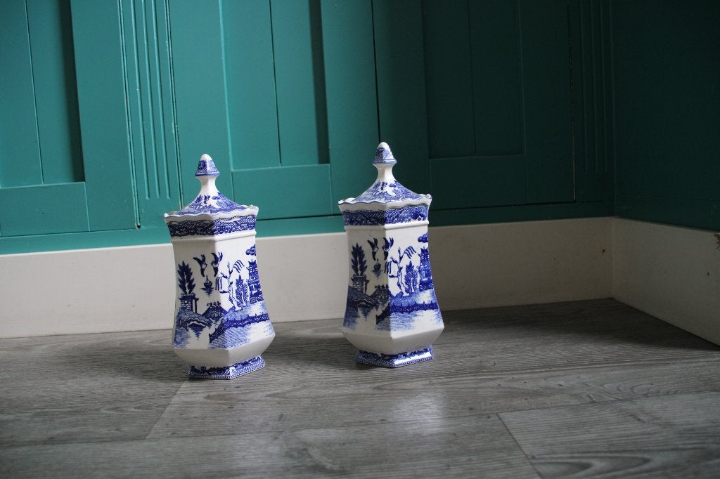 blauw met witte potten met deksel 2 x, Antiek en Kunst, Ophalen of Verzenden
