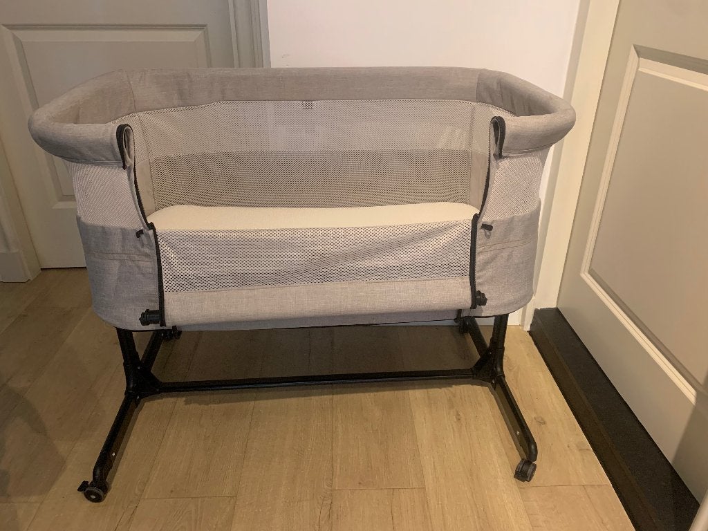 Leuk co-sleeper - grey with beige sheets, Kinderen en Baby's, Babywiegjes en Ledikanten, Ophalen, Zo goed als nieuw, Wieg