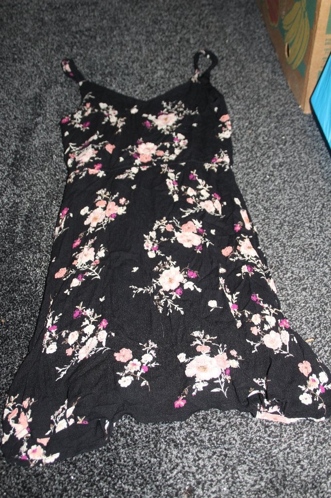 jurk zwart met bloemen only, Zwart, Ophalen of Verzenden, Maat 34 (XS) of kleiner, Gedragen