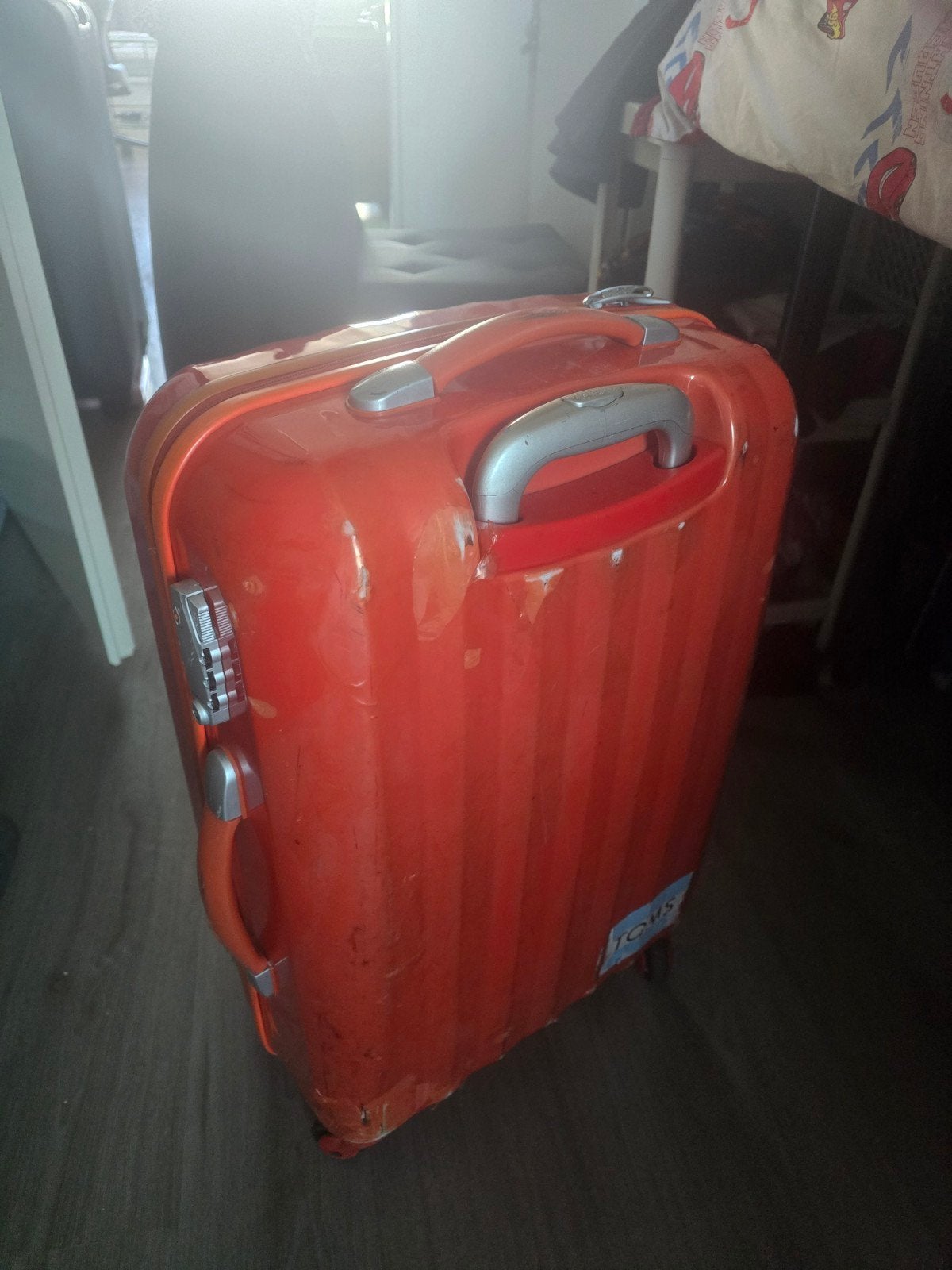 American tourister 4 wheel suitcase / koffer, Ophalen, Gebruikt, Hard kunststof