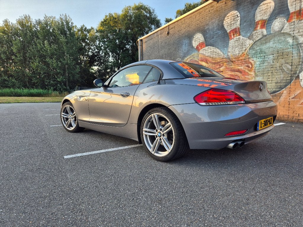 BMW Z4 Sdrive 23i |dealer onderhouden|Navi |heerlijke auto, Automaat, Achterwielaandrijving, Zwart, 2497 cc