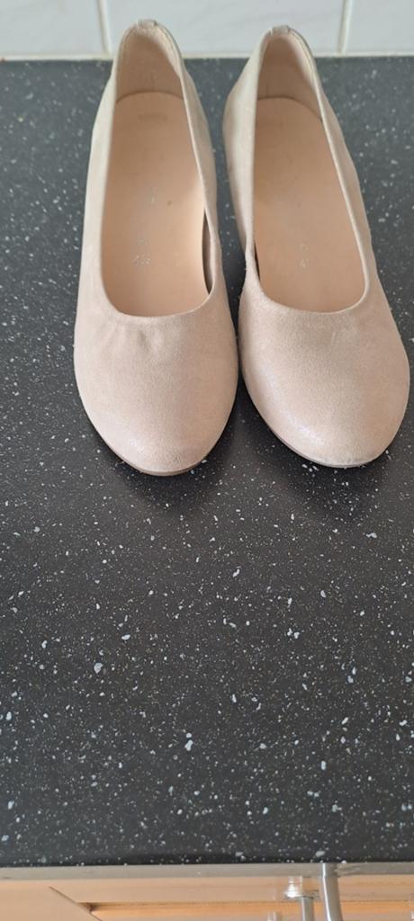Gabor pumps maat 37,5 beige met gouden gloed, Pumps, Beige, Gabor, Ophalen of Verzenden