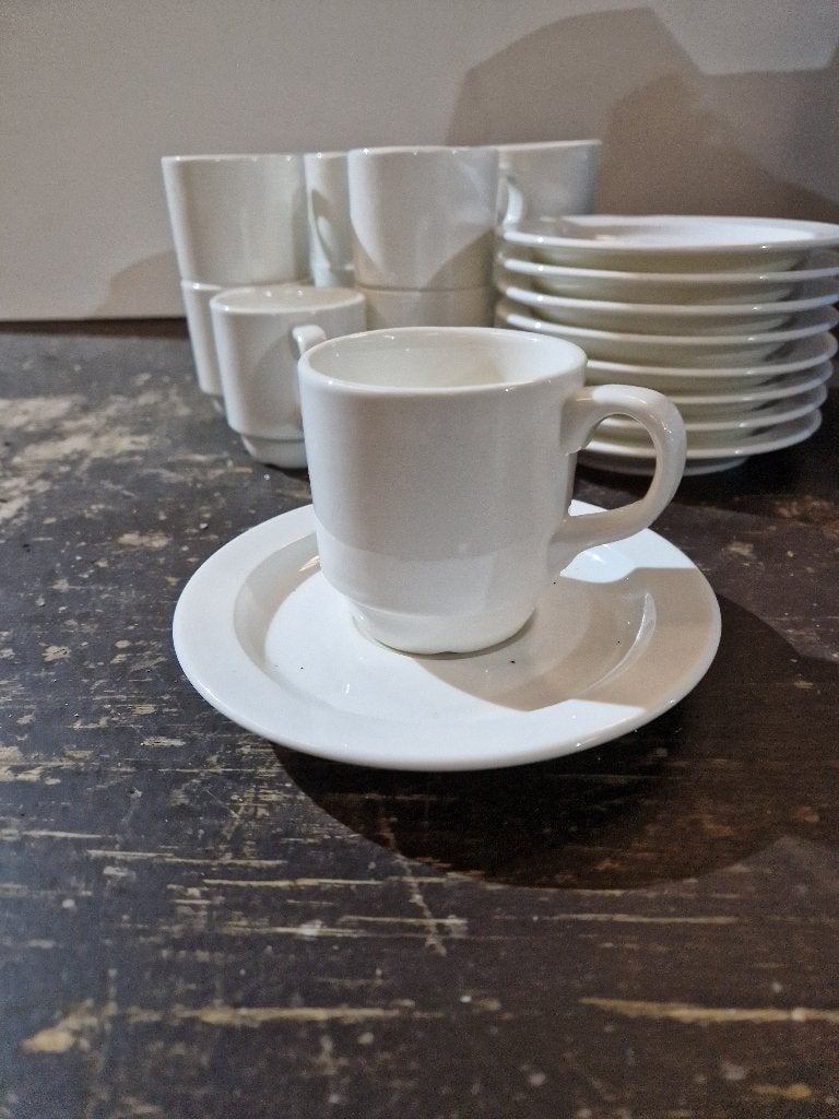 77 stuks kop en schotel porselein €1 per stuk, Huis en Inrichting, Keuken | Servies, Gebruikt, Ophalen of Verzenden, Overige stijlen
