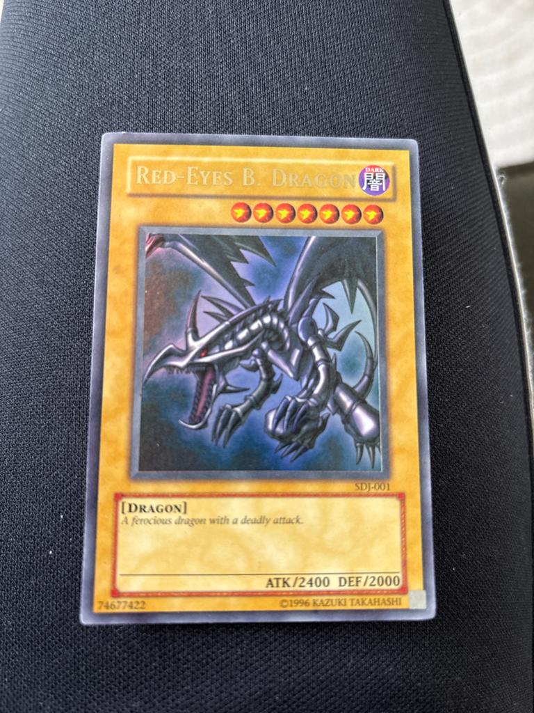 Red eyes b. Dragon Yu Gi Uh kaart, Hobby en Vrije tijd, Verzamelkaartspellen | Yu-gi-Oh!, Ophalen of Verzenden, Zo goed als nieuw