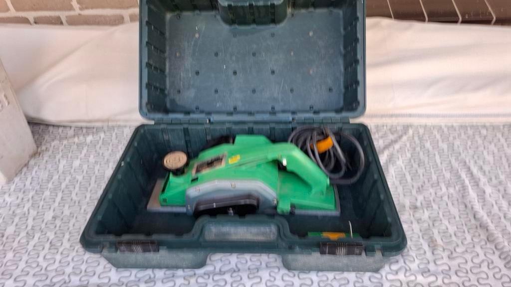 Elektrische Hitachi schaafmachine in koffer mrt toebehoren., Doe-het-zelf en Verbouw, Gereedschap | Handgereedschap, Gebruikt