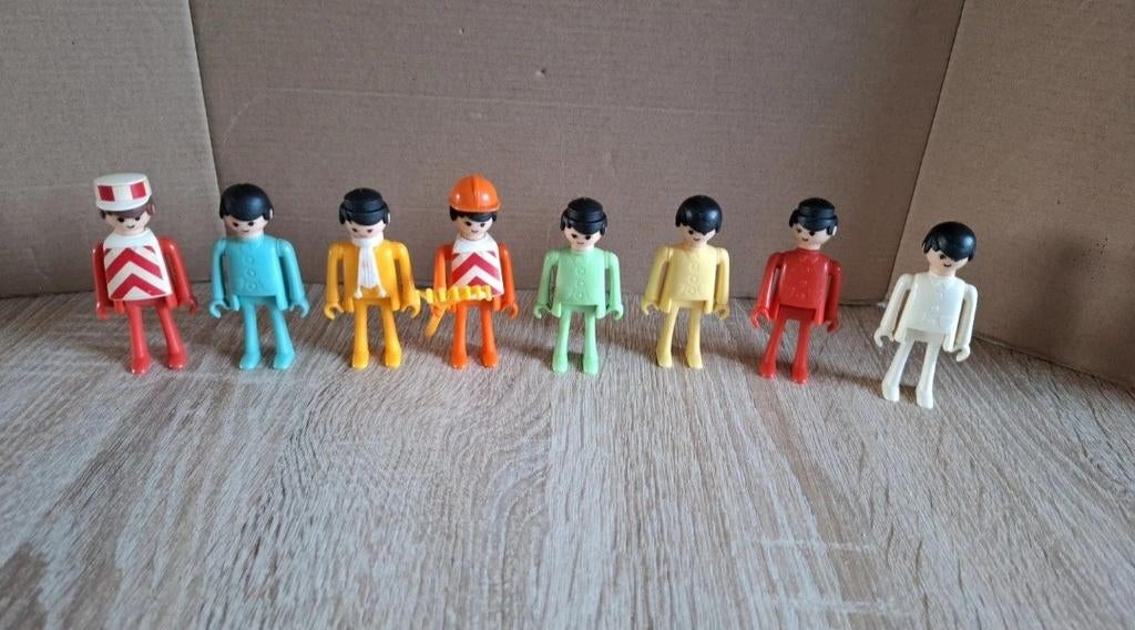 Play-well: 8x poppetjes, Ophalen of Verzenden, Gebruikt