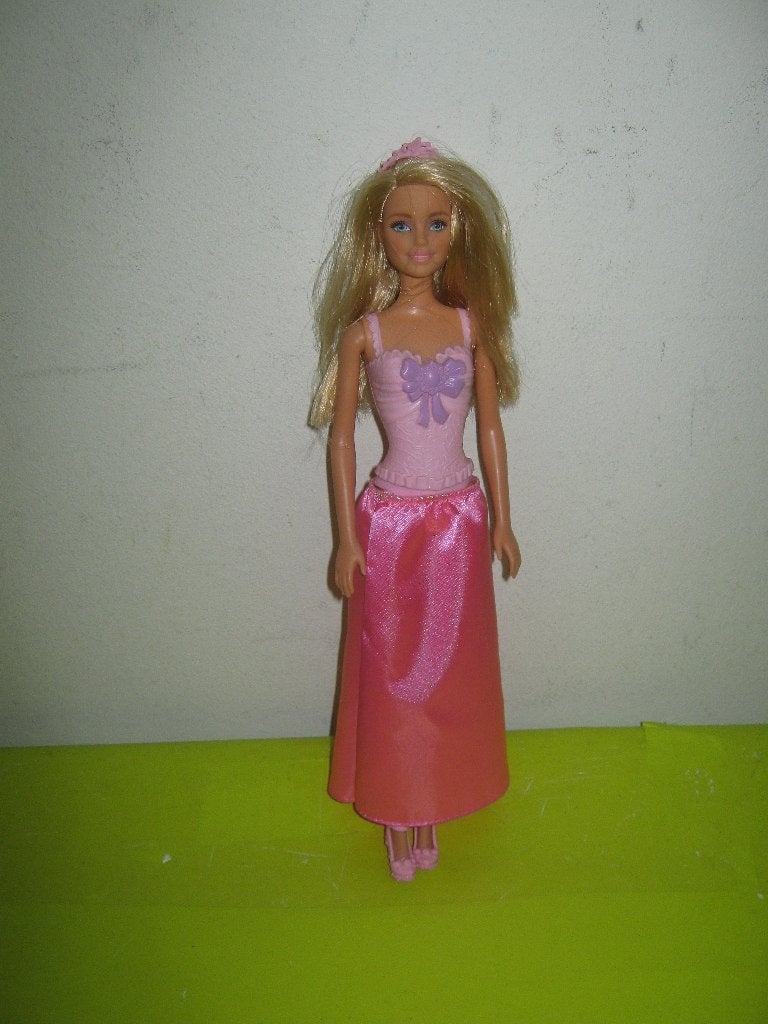 PRINSES BARBIE POP €0,95! OPBRENGST VOEDSELBANK!, Ophalen, Zo goed als nieuw