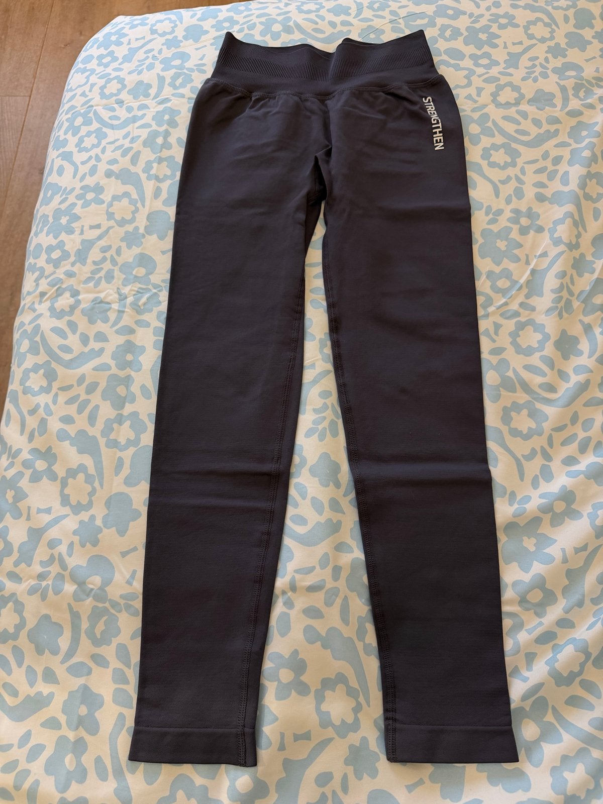 Strengthen sportlegging - XS, Kleding | Dames, Sportkleding, Verzenden, Maat 34 (XS) of kleiner, Grijs, Fitness of Aerobics