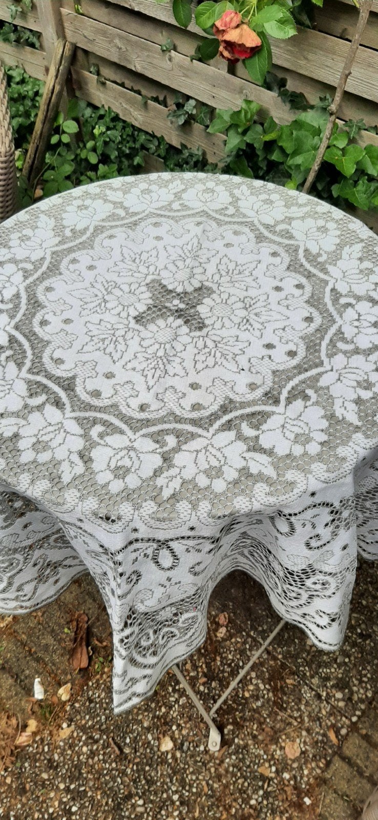 Vintage Kanten Tafelkleed Rond - Diameter 119cm, Ophalen of Verzenden, Gebruikt, Rond, Binnen