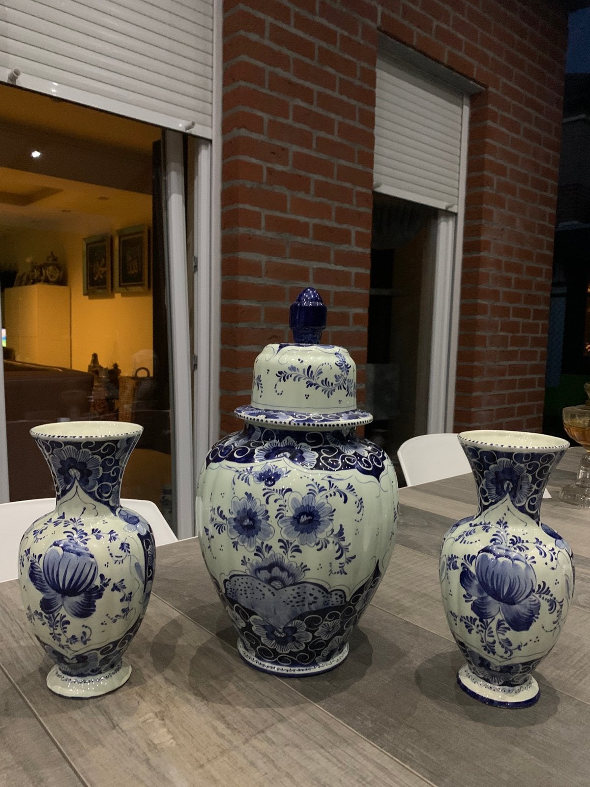 Delft set, Ophalen