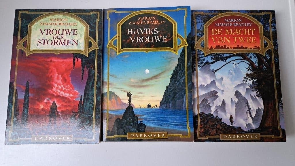 Bradley, Marion Zimmer : 3x Darkover serie, Boeken, Ophalen of Verzenden, Gelezen, Marion Zimmer Bradley