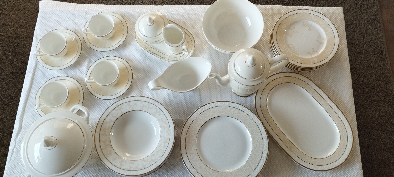villeroy en boch ivoire servies, Ophalen, Zo goed als nieuw, Bord(en), Overige stijlen
