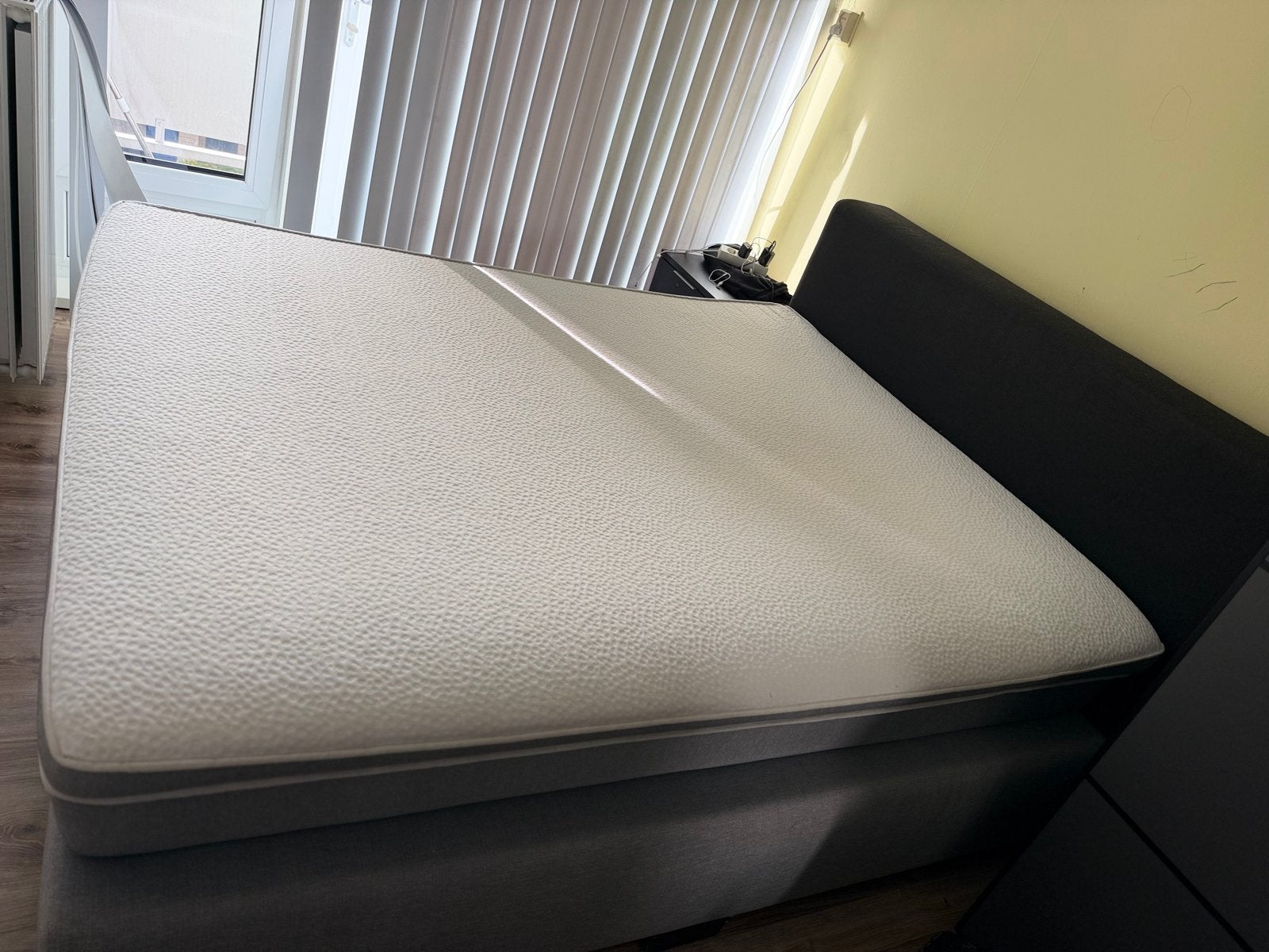 Tweepersoons boxspring met matras - Zo goed als nieuw, Gebruikt, Zwart, Tweepersoons, Ophalen of Verzenden
