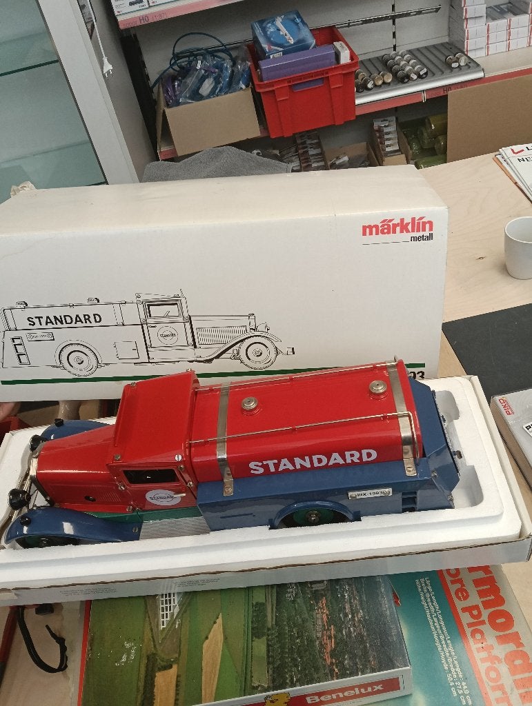 Marklin 1993 Esso tankwagen zgan, Ophalen of Verzenden, Zo goed als nieuw, 1:9 t/m 1:12, Auto
