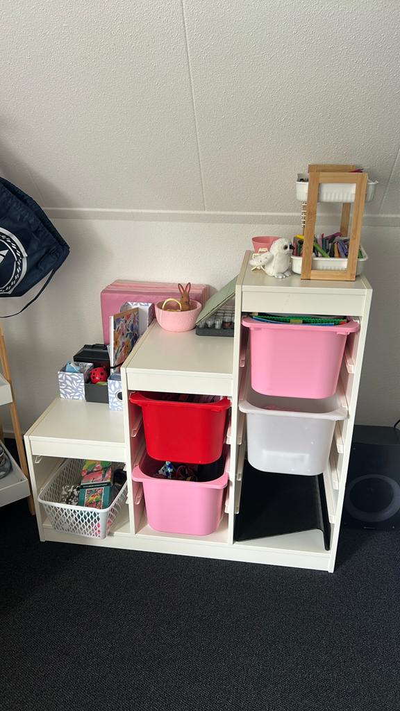 Ikea kast, Huis en Inrichting, Ophalen, Zo goed als nieuw