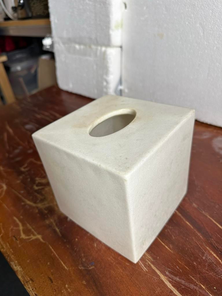 Stijlvolle Tissuebox van resine, Beige, Nieuw, Kunststof, Ophalen of Verzenden