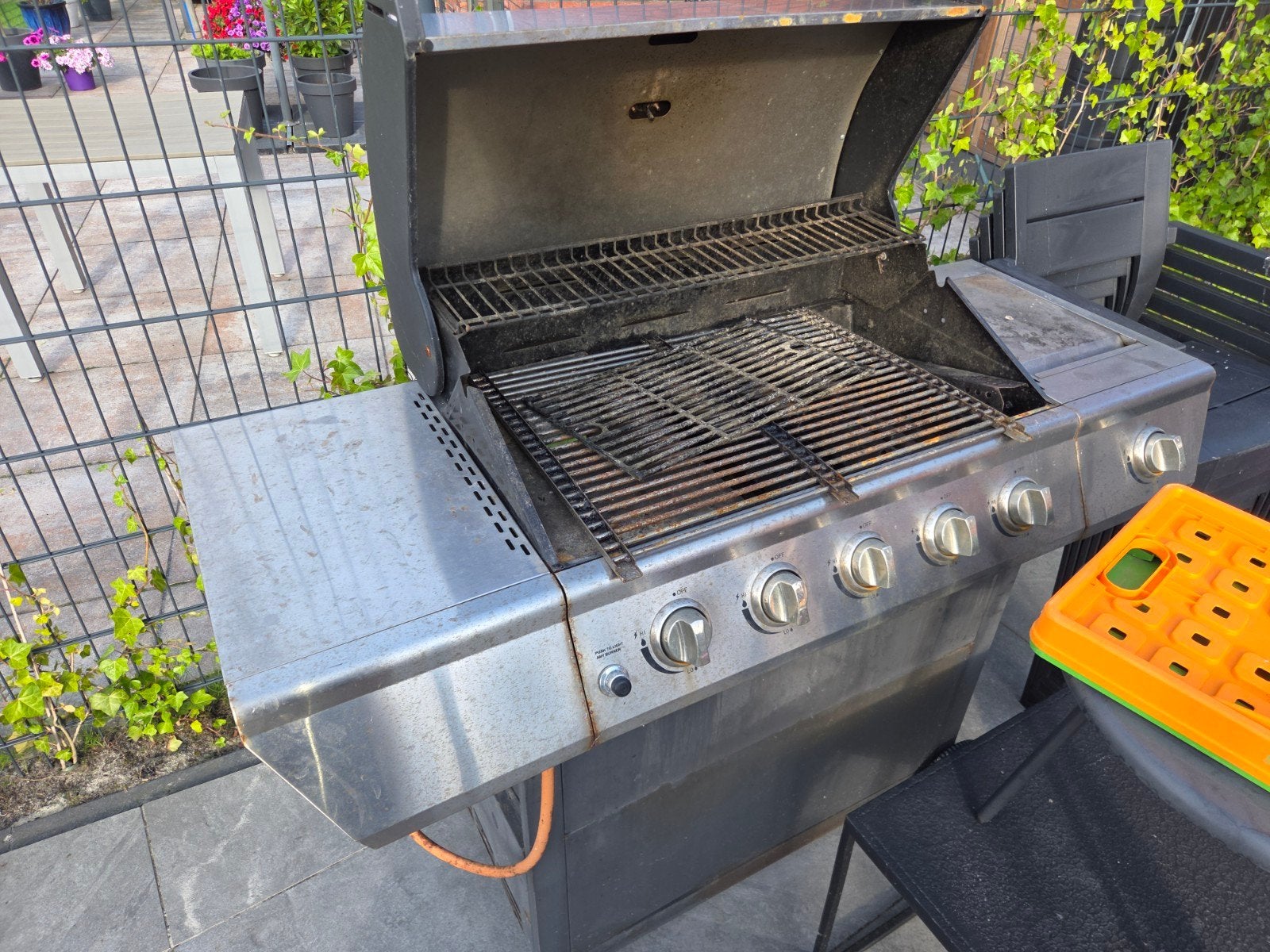 BBQ, Ophalen, Gebruikt