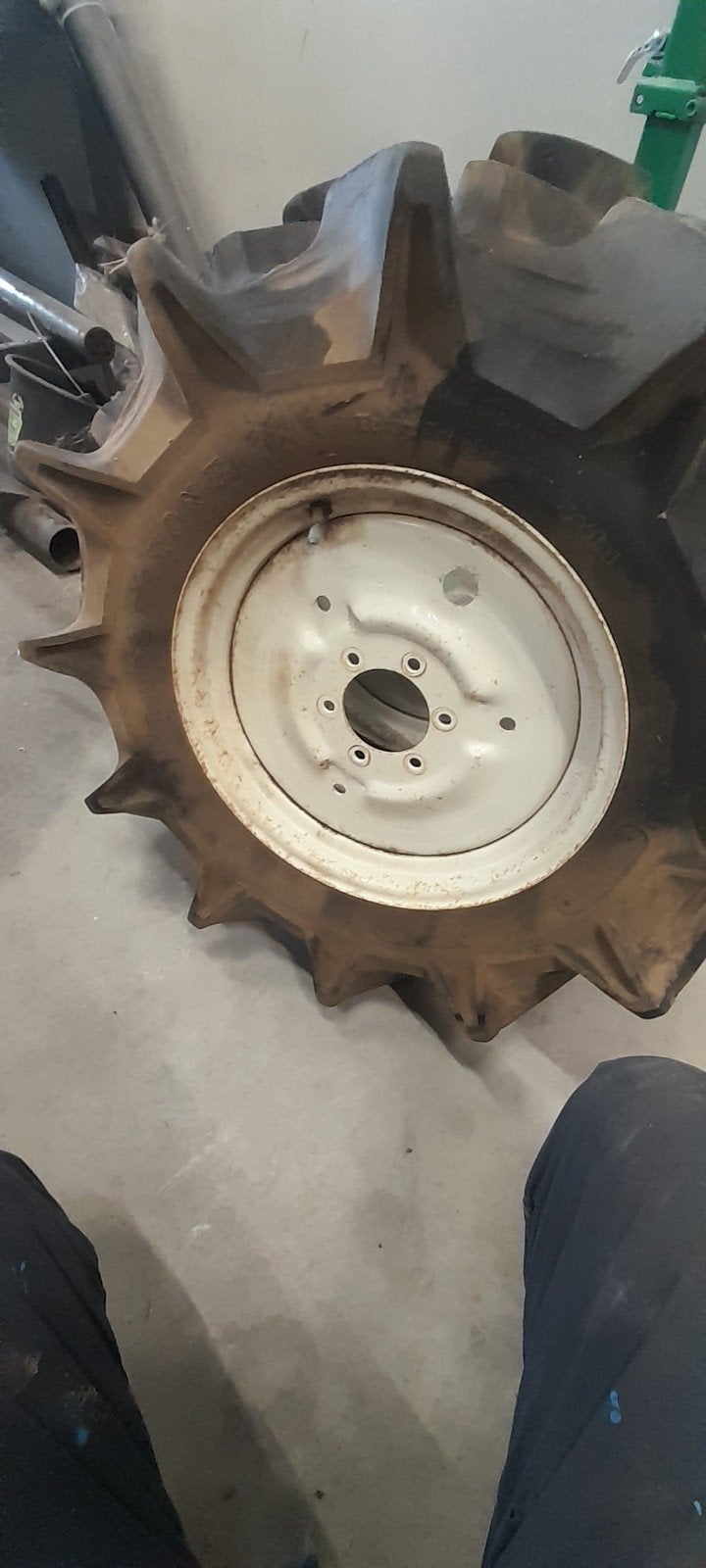 achter banden met velg kubota mini trekker., Ophalen, Weidebouw