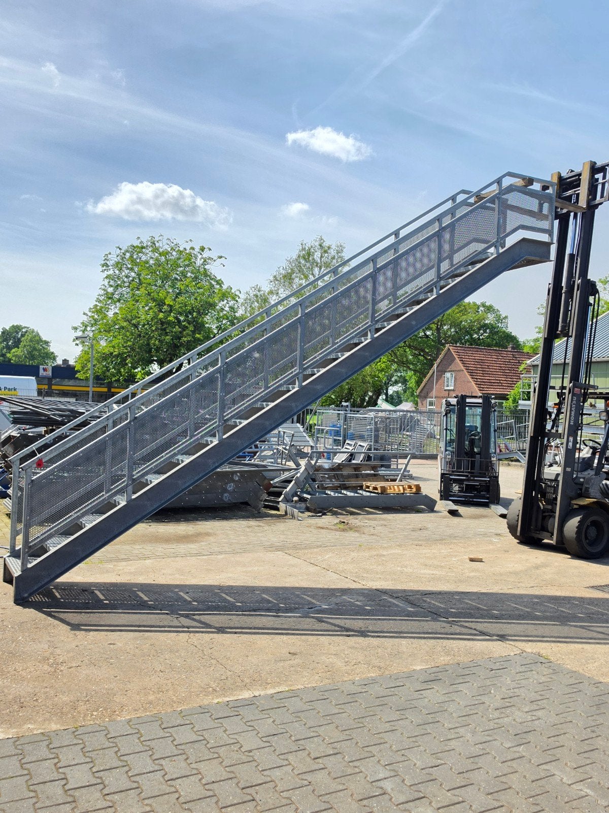 Stalen trapet bordes gegalv hoog 3,7mtr nor088, Ophalen, Minder dan 2 meter